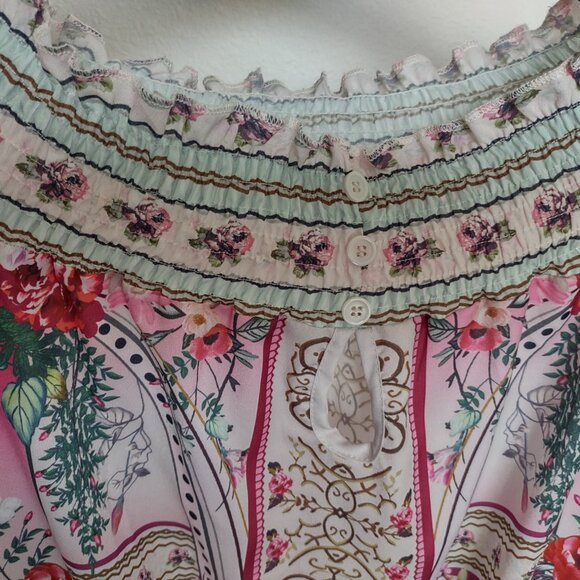 Silky short blouse - Picture 2 of 4